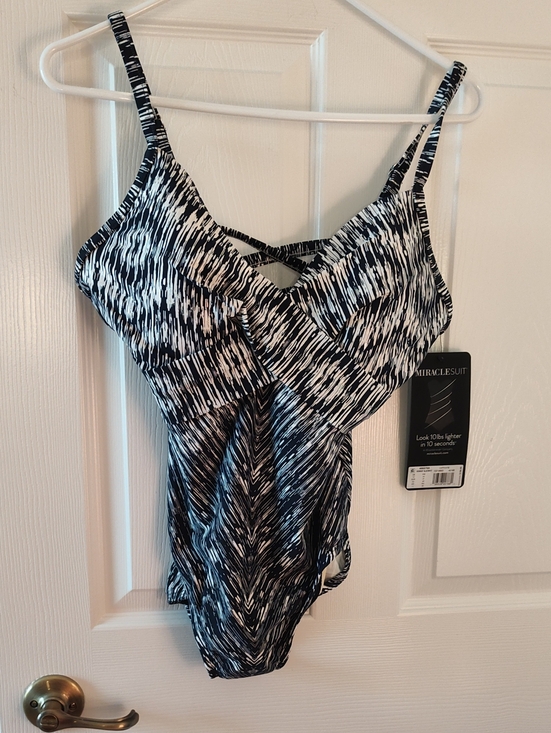 Miraclesuit Other - Miraclesuit Blue & White Abstract One-Piece Swimsuit